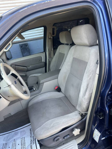 2006 Ford Explorer XLT