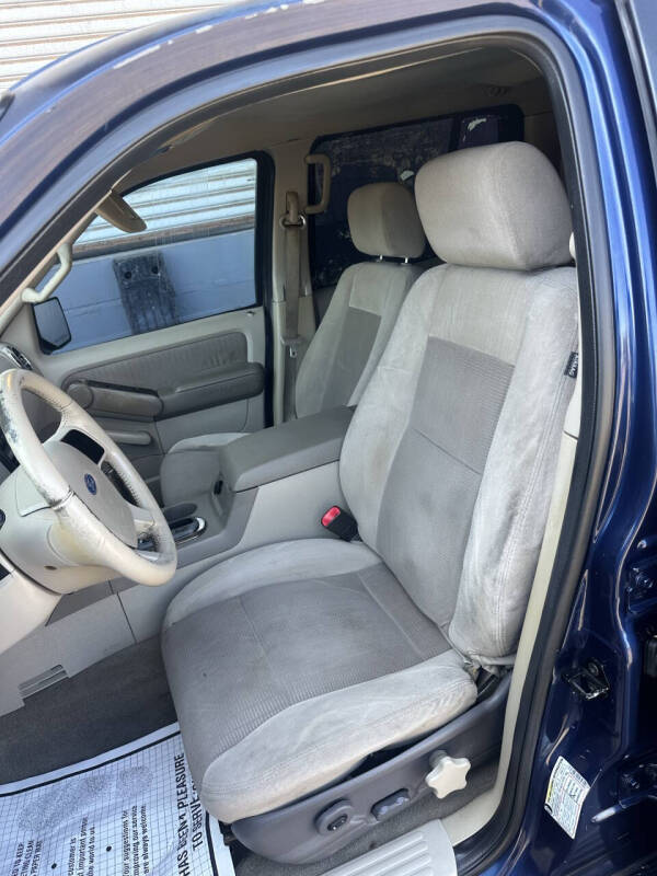 2006 Ford Explorer XLT