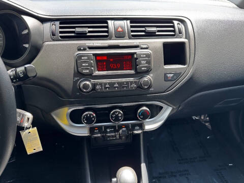 2015 Kia Rio 5-Door EX