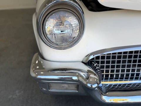 1957 Ford Thunderbird