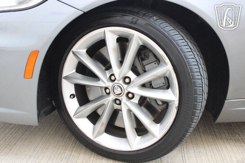 2012 Jaguar XK XKR