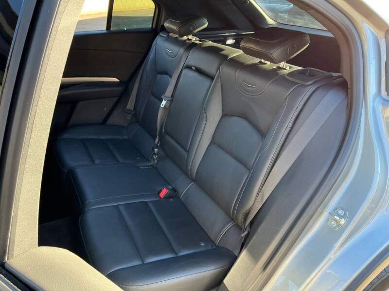 2023 Cadillac XT4 Premium Luxury