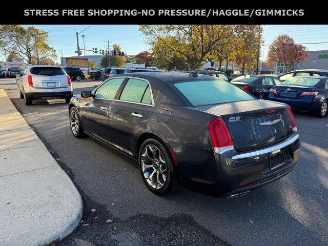 2016 Chrysler 300 C Platinum