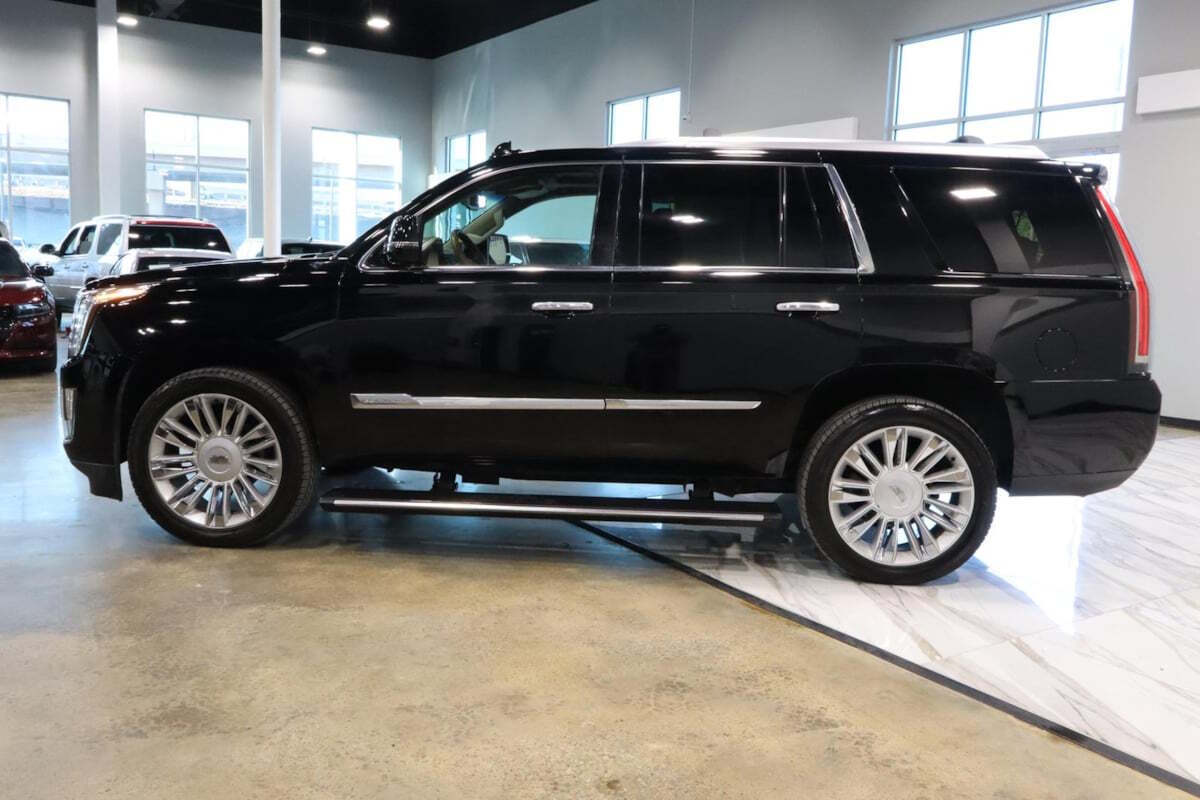 2016 Cadillac Escalade for sale at IMD MOTORS, INC in Dallas, TX