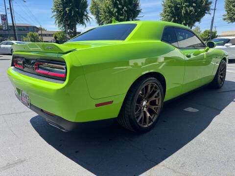 2015 Dodge Challenger SRT 392