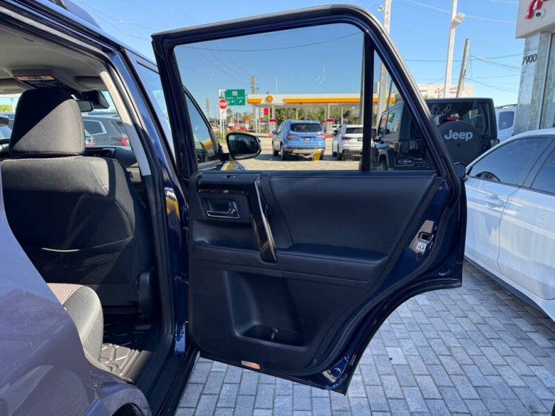 2023 Toyota 4Runner TRD Off-Road