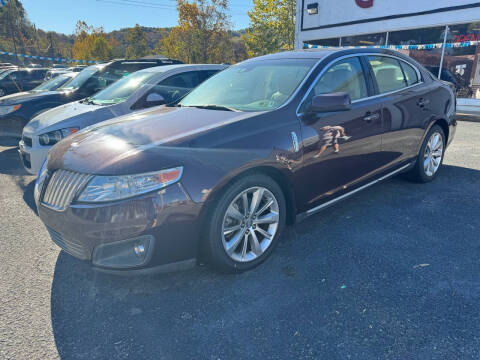 2010 Lincoln MKS for sale at Turner's Inc in Weston WV