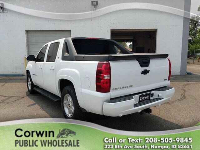 2009 Chevrolet Avalanche LS
