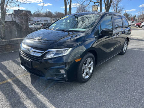2018 Honda Odyssey for sale at ANDONI AUTO SALES in Worcester MA