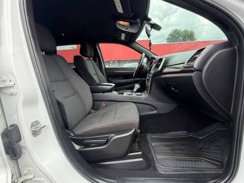 2019 Jeep Grand Cherokee Laredo E