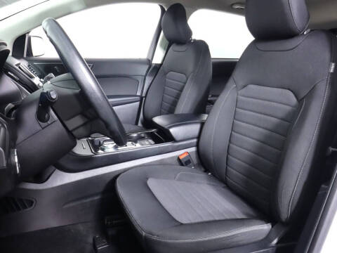 2019 Ford Edge SE