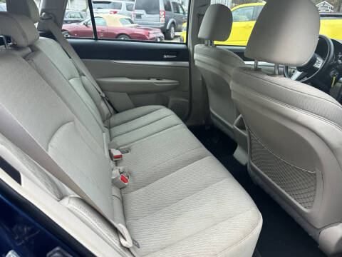 2010 Subaru Outback 2.5i