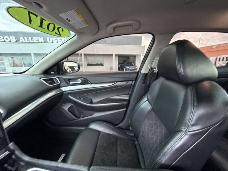 2017 Nissan Maxima