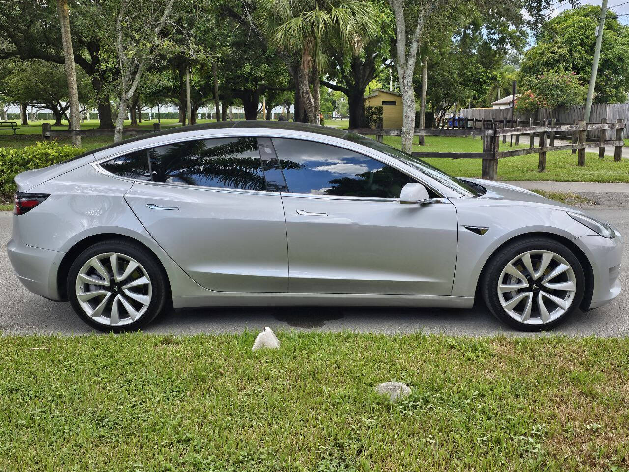 2018 TESLA Model 3 Sedan - $23,605