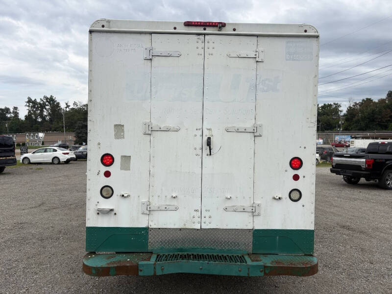 2011 Workhorse W62