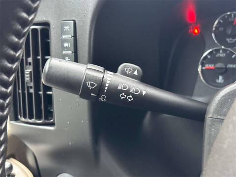 2023 Chevrolet Express 2500