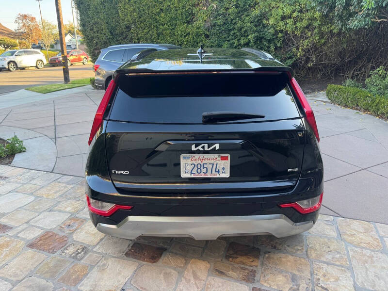 2023 Kia Niro EX Touring