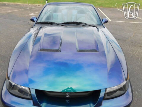 2004 Ford Mustang SVT Cobra