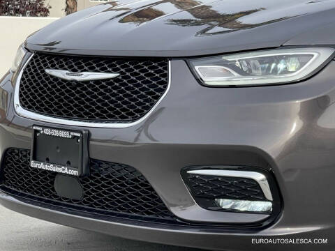 2021 Chrysler Pacifica Touring L