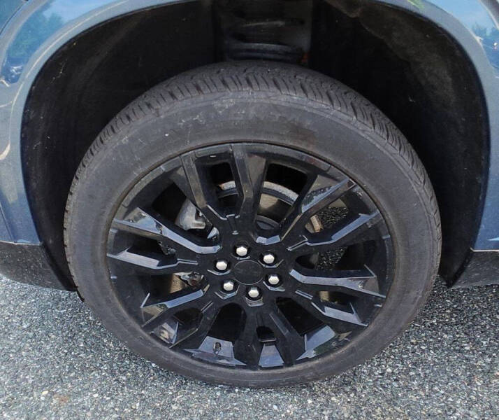 2024 GMC Acadia Denali