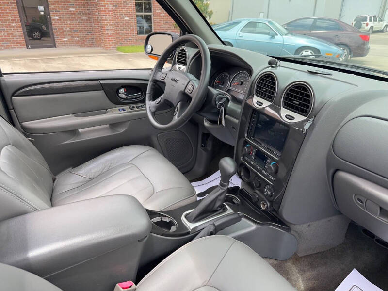 2004 GMC Envoy XUV SLT
