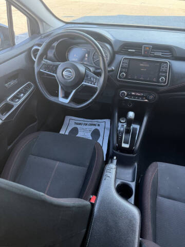 2021 Nissan Versa SR
