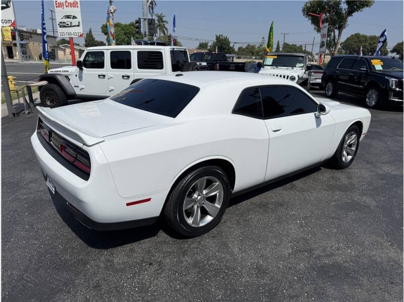 2019 Dodge Challenger SXT