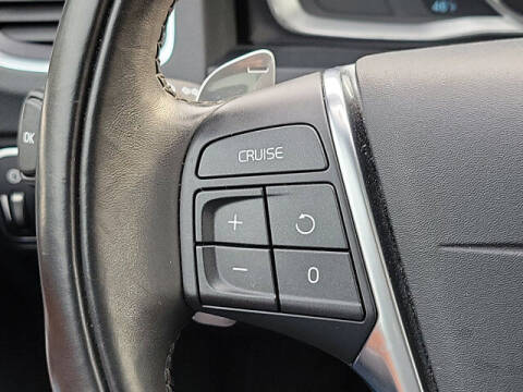 2015 Volvo V60 T5 Drive-E Platinum