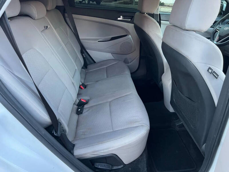 2020 Hyundai Tucson SE