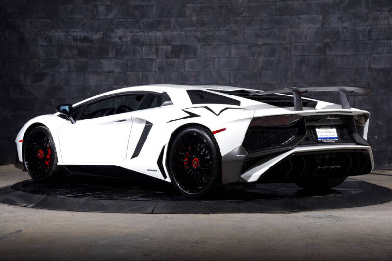 2016 Lamborghini Aventador LP 750-4 SV