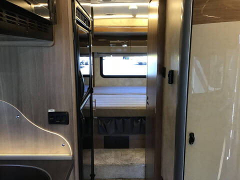 2019 **SUPER REDUCED** Winnebago View 24G / 24ft