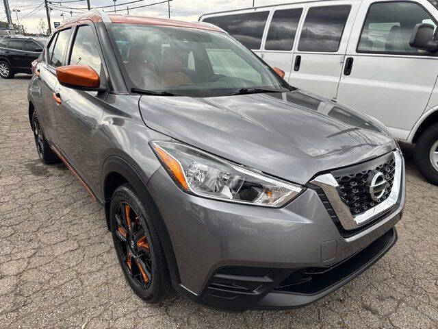 2019 Nissan Kicks SR