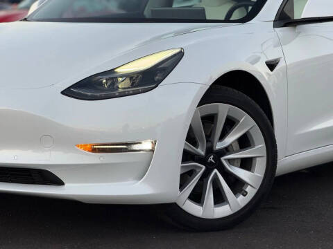 2022 Tesla Model 3 Long Range