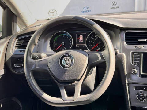 2016 Volkswagen e-Golf SE
