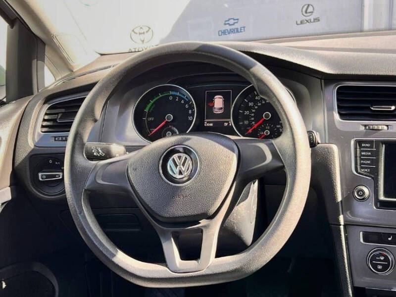 2016 Volkswagen e-Golf SE