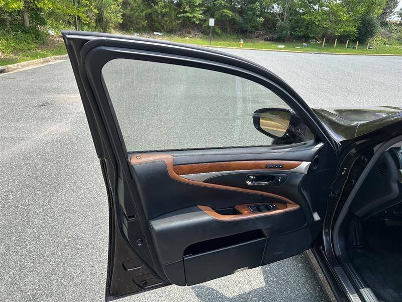 2013 Lexus LS 460