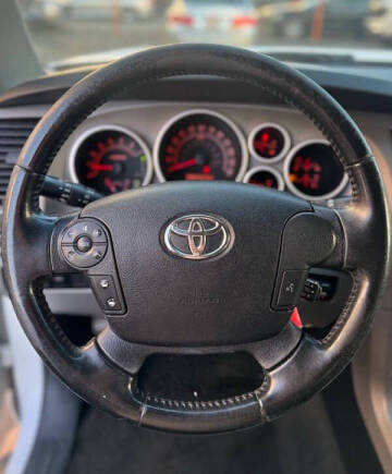 2013 Toyota Sequoia SR5