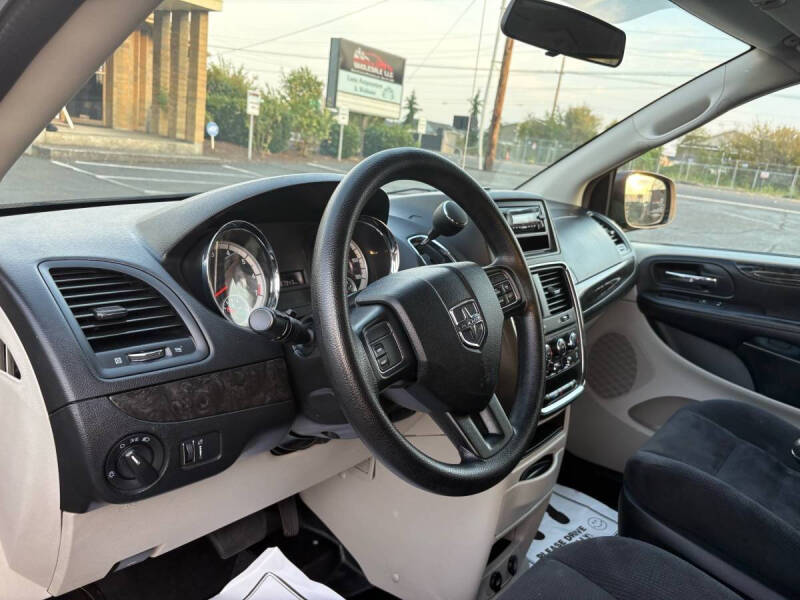 2015 Dodge Grand Caravan SXT Plus