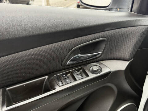 2011 Chevrolet Cruze LT