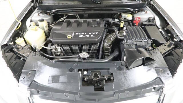 2013 Chrysler 200 LX