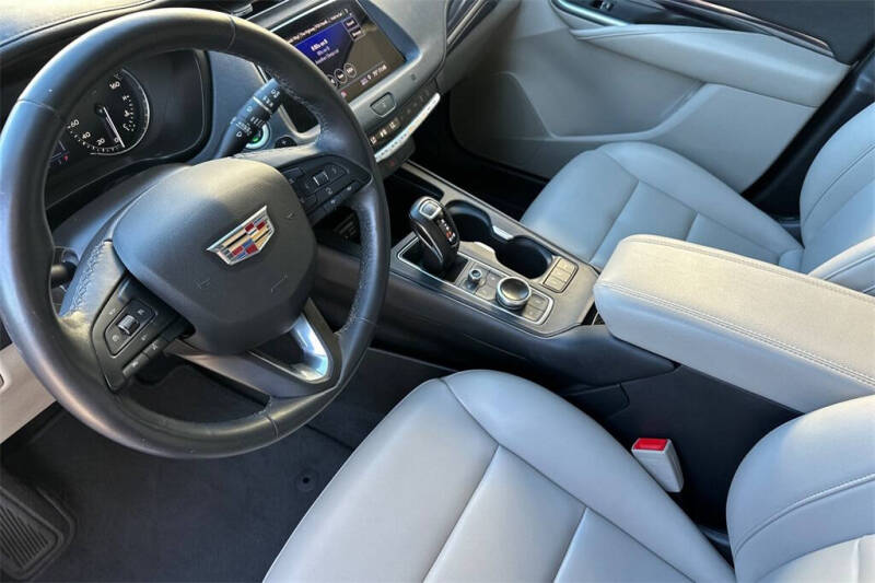 2019 Cadillac XT4 Luxury