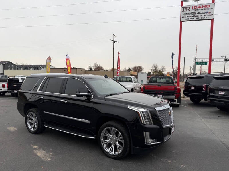 2017 Cadillac Escalade Luxury