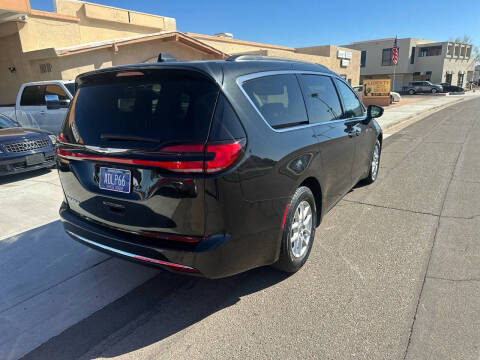 2022 Chrysler Pacifica Touring L