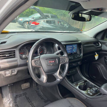 2021 GMC Acadia AT4