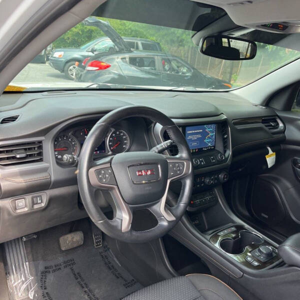 2021 GMC Acadia AT4