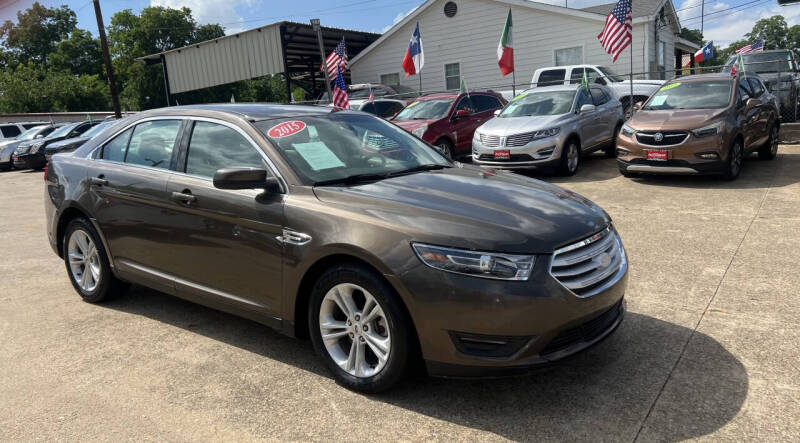 2015 Ford Taurus SEL