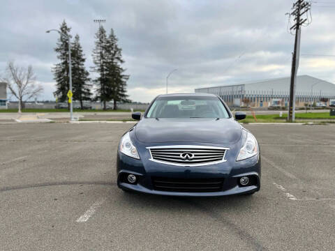 2012 Infiniti G37 Sedan Journey