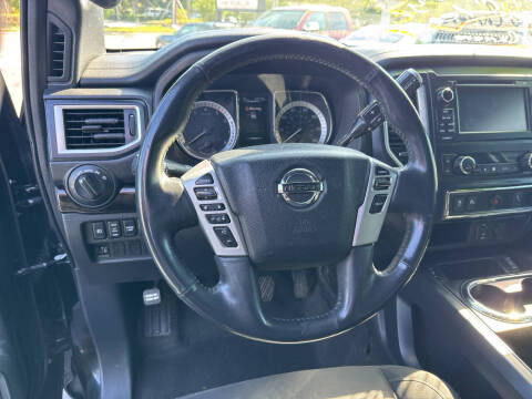 2018 Nissan Titan SV