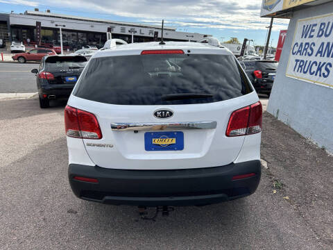 2011 Kia Sorento LX