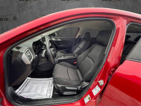 2017 Mazda MAZDA3 Sport